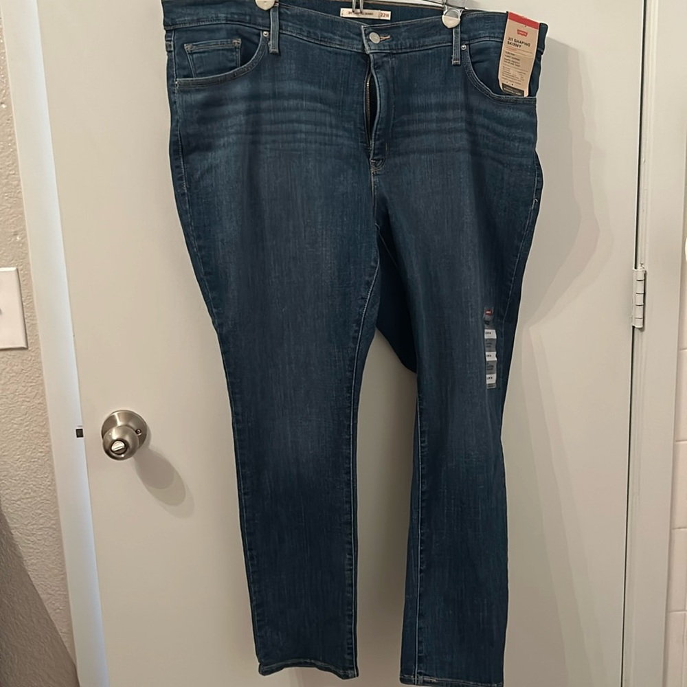 Levi’s Jeans 22W NWT